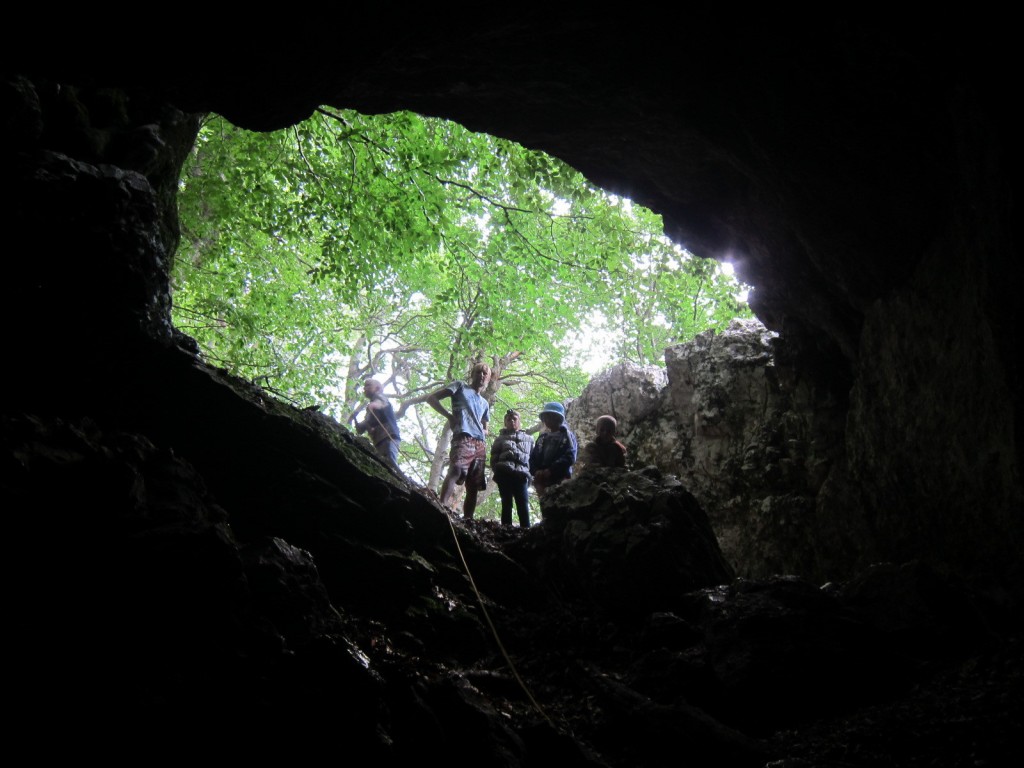 Семейный лагерь Крым - пещеры